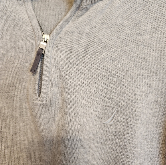 Nautica Mens XL Grey 1/4 zipper sweater. Like brand new. - Picture 2 of 5